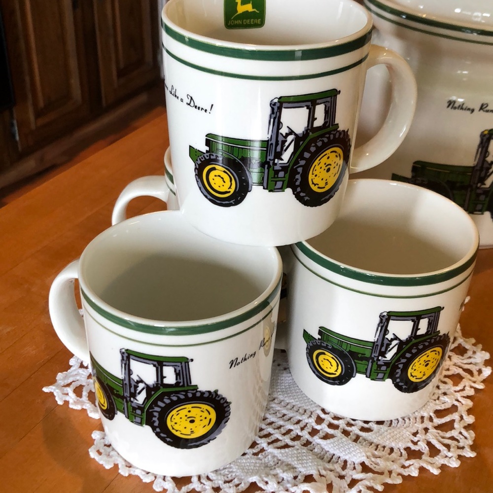 John Deere 16oz Mugs